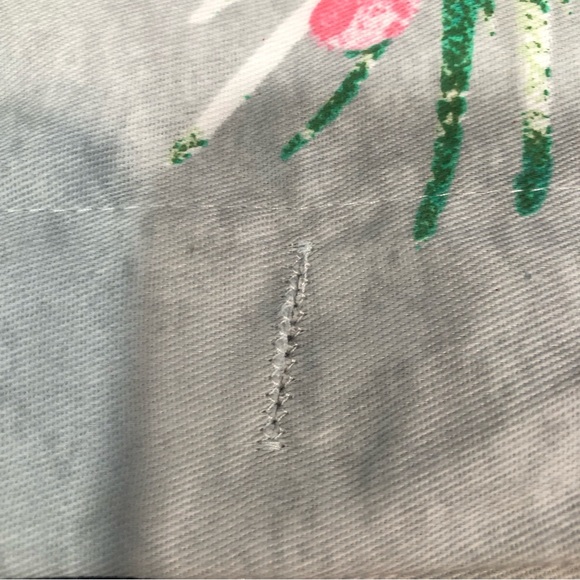 Avanti Home Holly Shower Curtain Perfect for Holidays NWT Grey, Green & Red - Picture 4 of 4